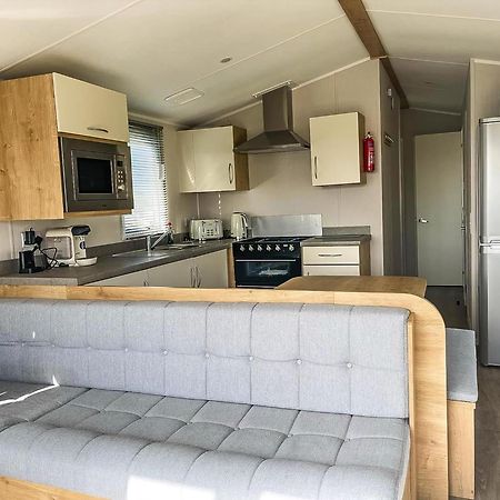 Lovely 8 Berth Caravan For Hire At Barmston Beach Holiday Park Ref 62002O Hotel Lund Bagian luar foto