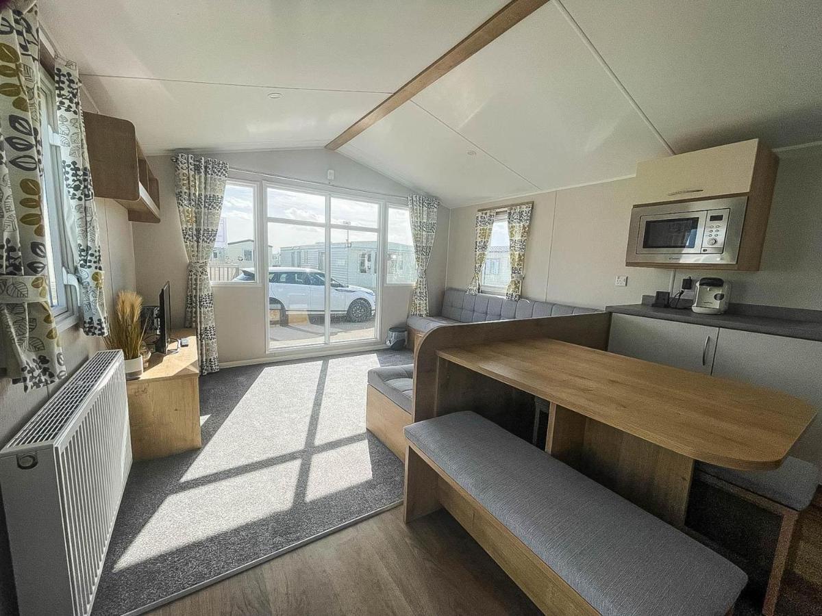 Lovely 8 Berth Caravan For Hire At Barmston Beach Holiday Park Ref 62002O Hotel Lund Bagian luar foto