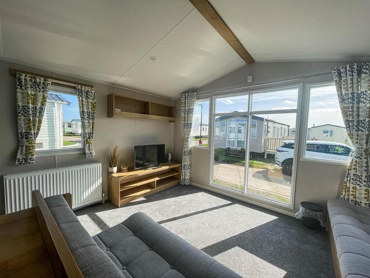 Lovely 8 Berth Caravan For Hire At Barmston Beach Holiday Park Ref 62002O Hotel Lund Bagian luar foto