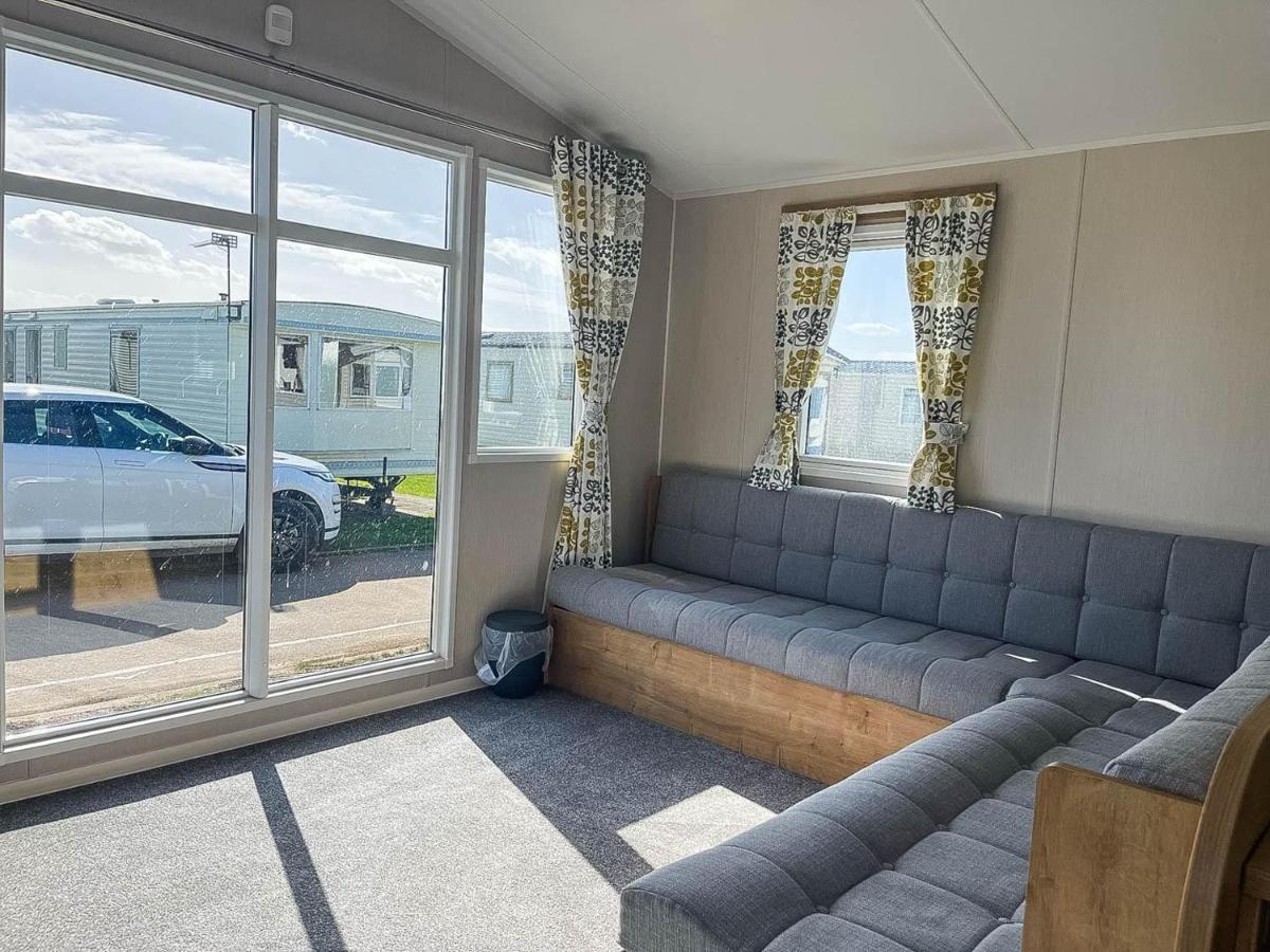 Lovely 8 Berth Caravan For Hire At Barmston Beach Holiday Park Ref 62002O Hotel Lund Bagian luar foto